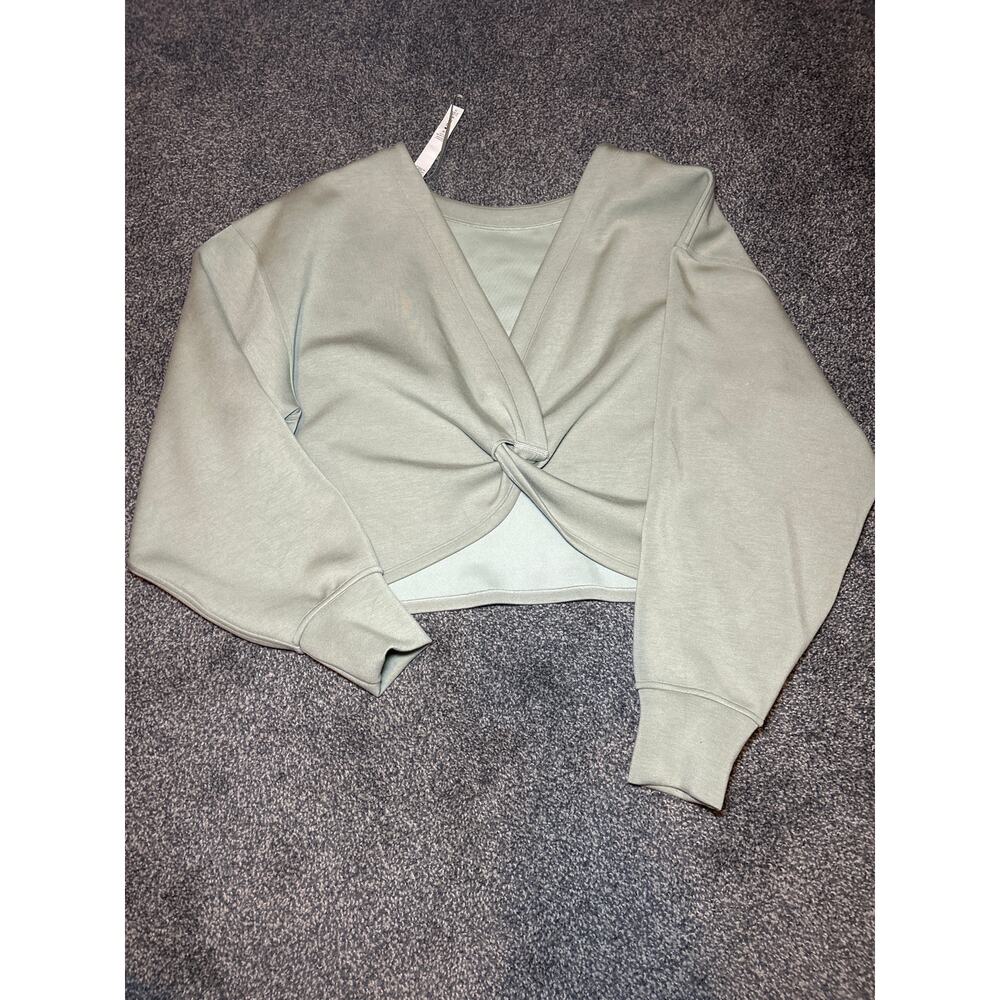 Lululemon Twist Back-to-Front Pullover Green Fern Size 8